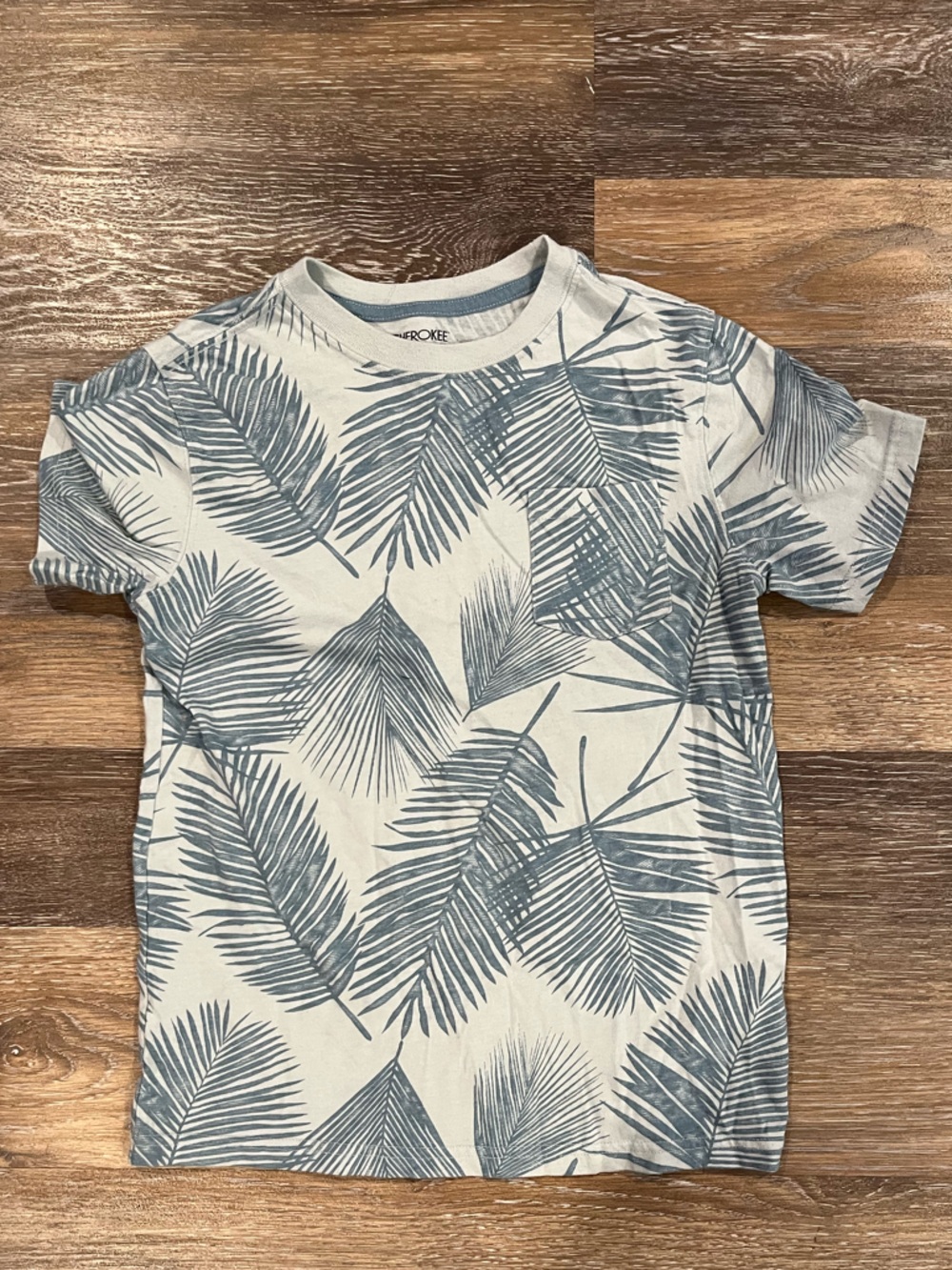 Cherokee Palm Leaf Pocket Tee - Blue & White
